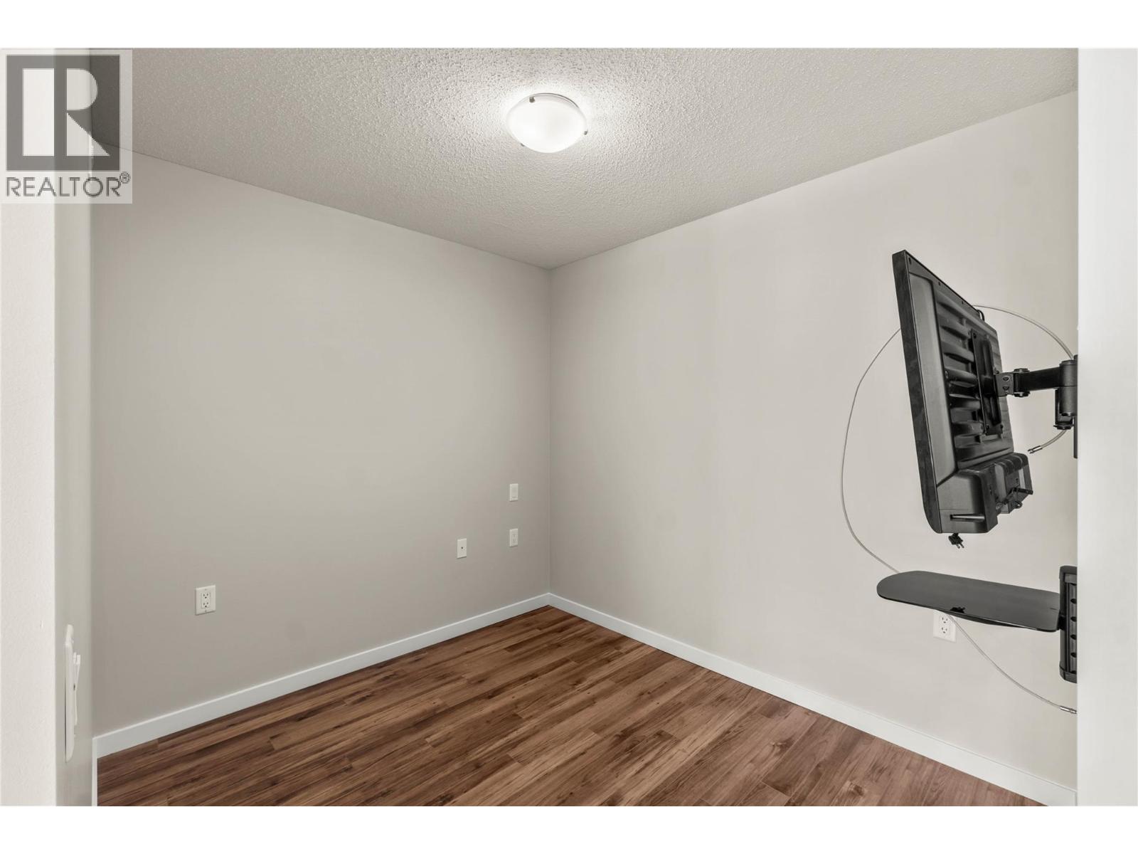#409 375 Cherry Avenue - Image 15