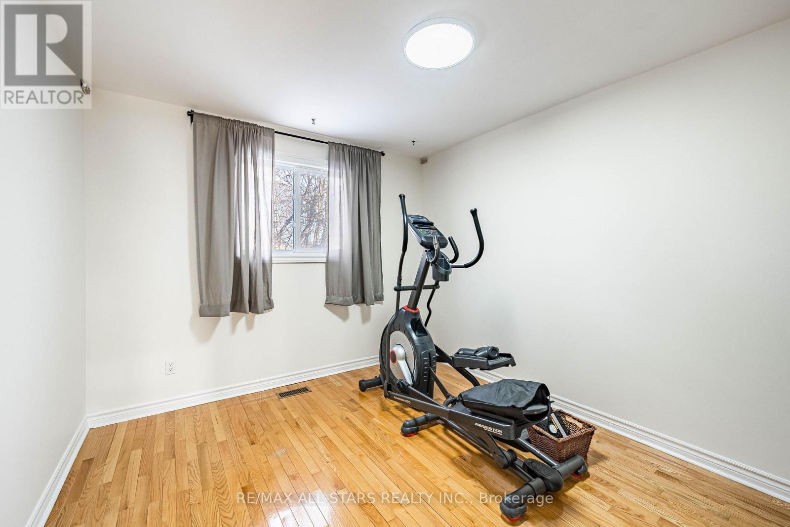 209 APACHE TRAIL - 21
