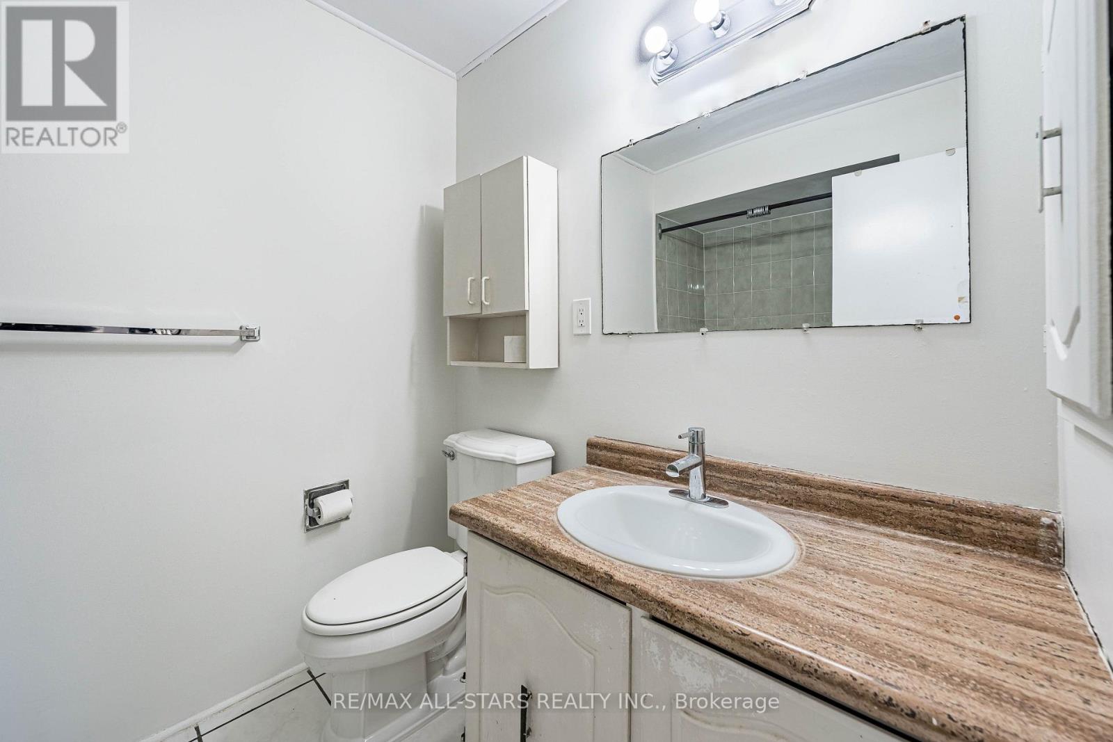 209 APACHE TRAIL - 27