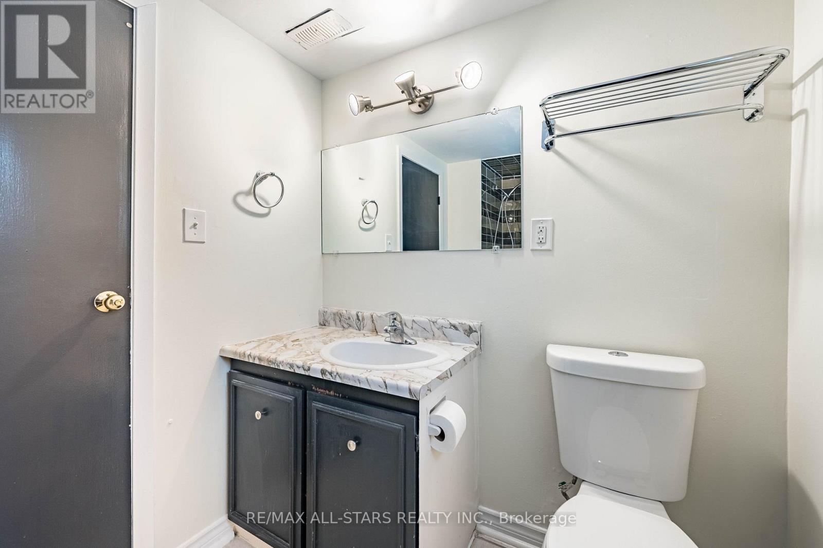 209 APACHE TRAIL - 42