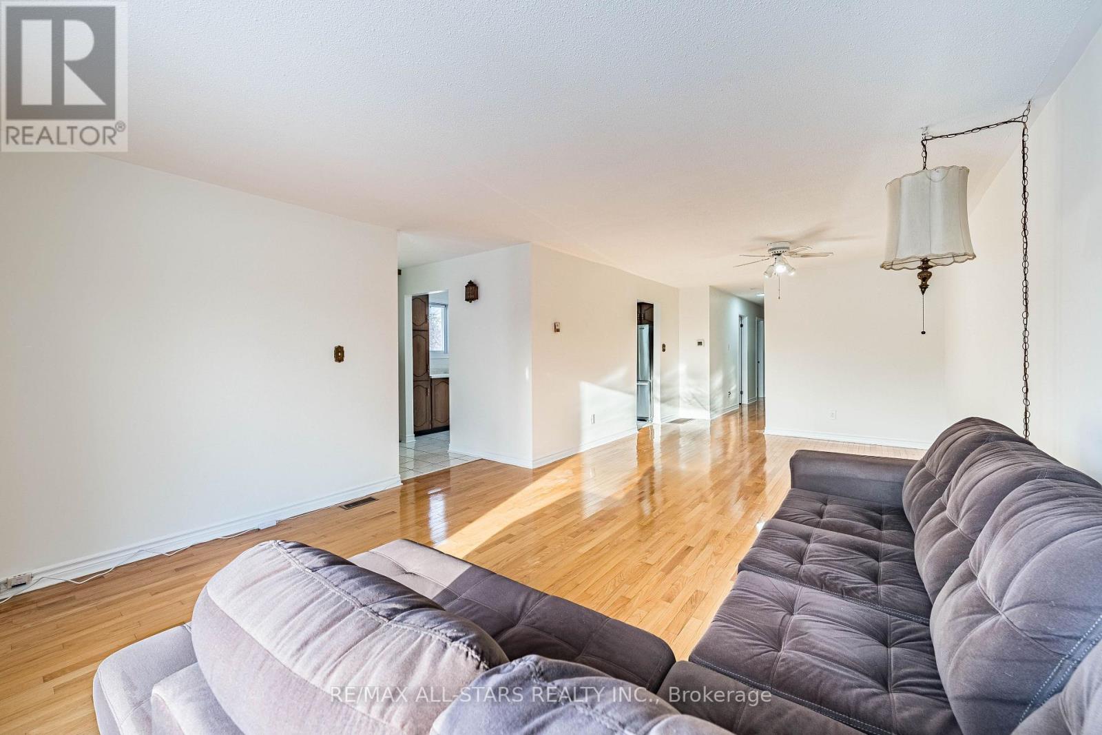 209 APACHE TRAIL - 6