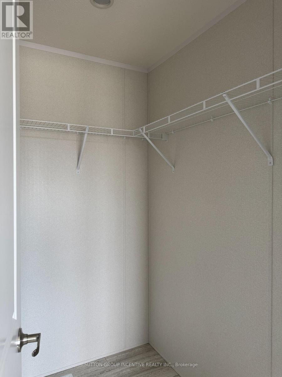 180 REMI CRESCENT - 12