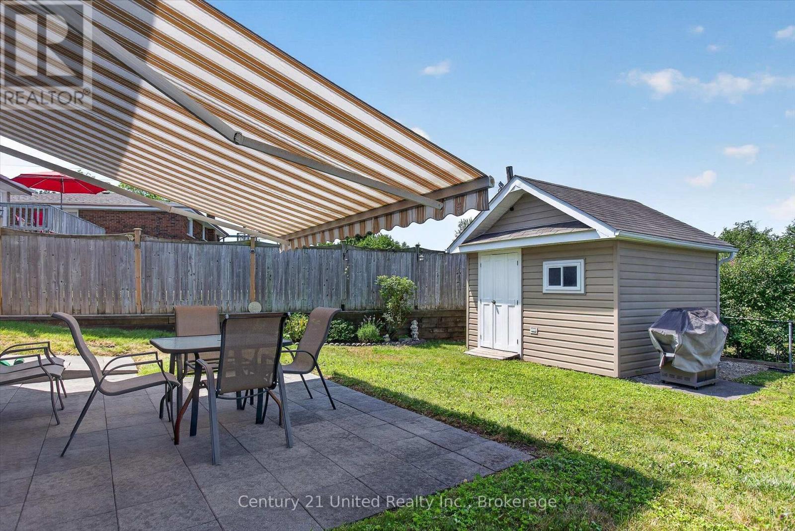 615 SAUGEEN CRESCENT - Image 35