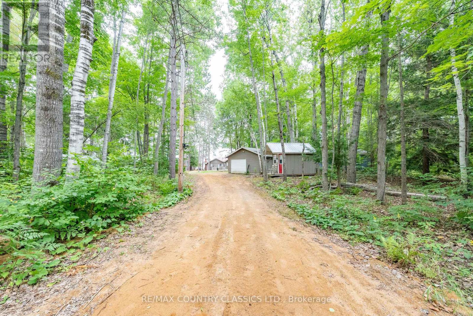 1258 KAMANISKEG LAKE ROAD - 37