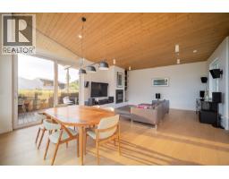 1764 Pinewood Drive, Pemberton, BC V0N2L3 Photo 10