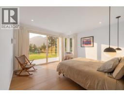 1764 Pinewood Drive, Pemberton, BC V0N2L3 Photo 16