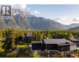 1764 Pinewood Drive, Pemberton, BC V0N2L3 Photo 36