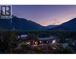 1764 Pinewood Drive, Pemberton, BC V0N2L3 Photo 34