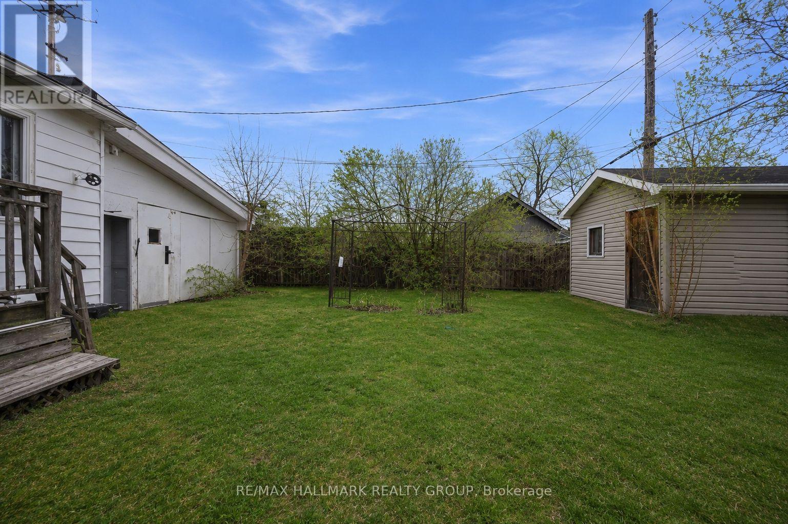 479 NEWMAN AVENUE - 6