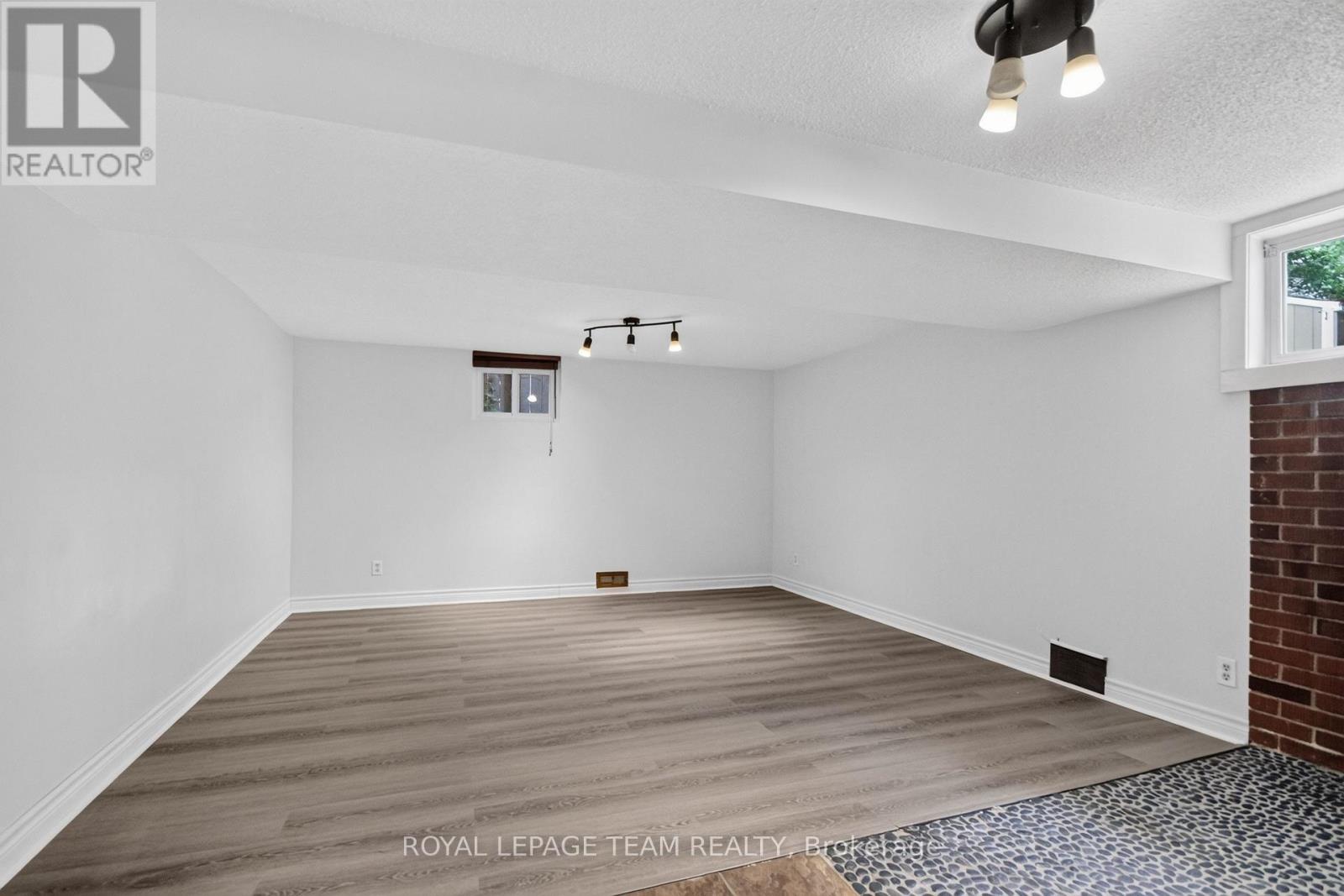 157 MULVIHILL AVENUE - 27