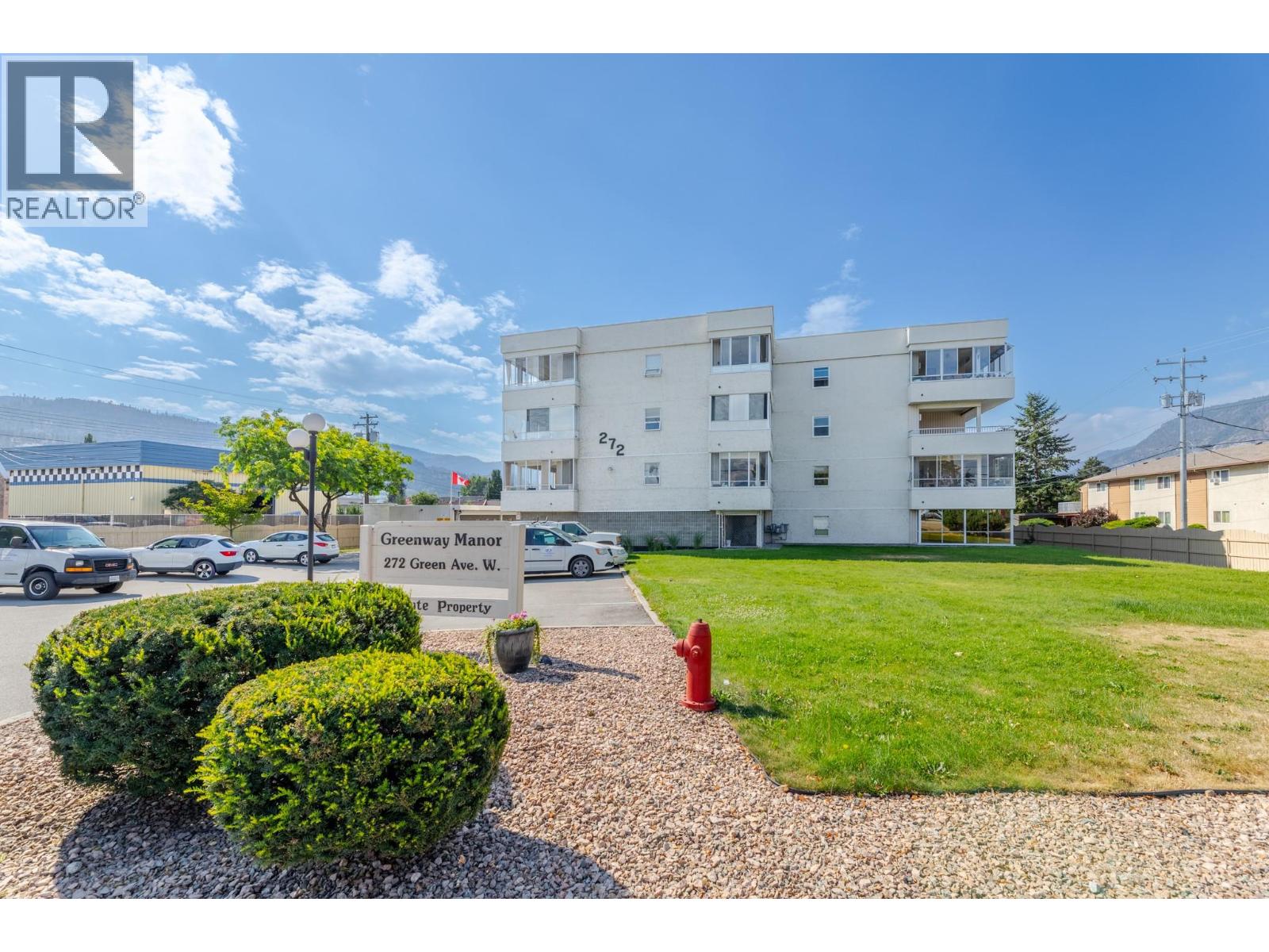 #210 272 GREEN Avenue W - 27