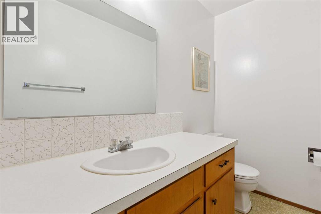6215 Rundlehorn Drive NE - 9