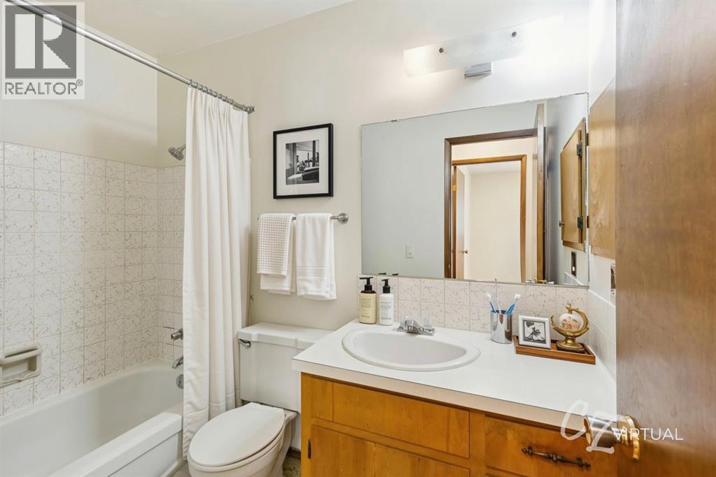 6215 Rundlehorn Drive NE - 11