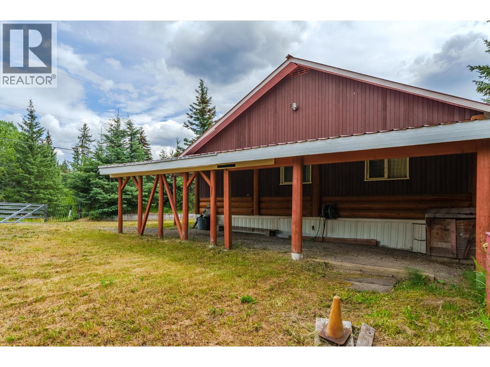 7532 CARIBOO CHALET ROAD - 21