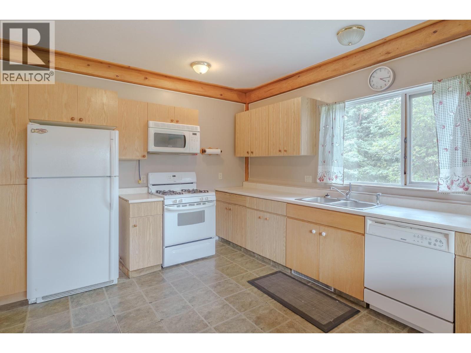 7532 CARIBOO CHALET ROAD - Image 6