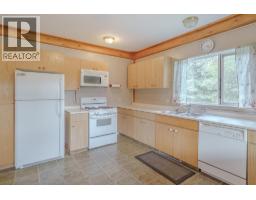 Foyer - 7532 Cariboo Chalet Road, Deka Lake / Sulphurous / Hathaway Lakes, BC V0K1X0 Photo 6