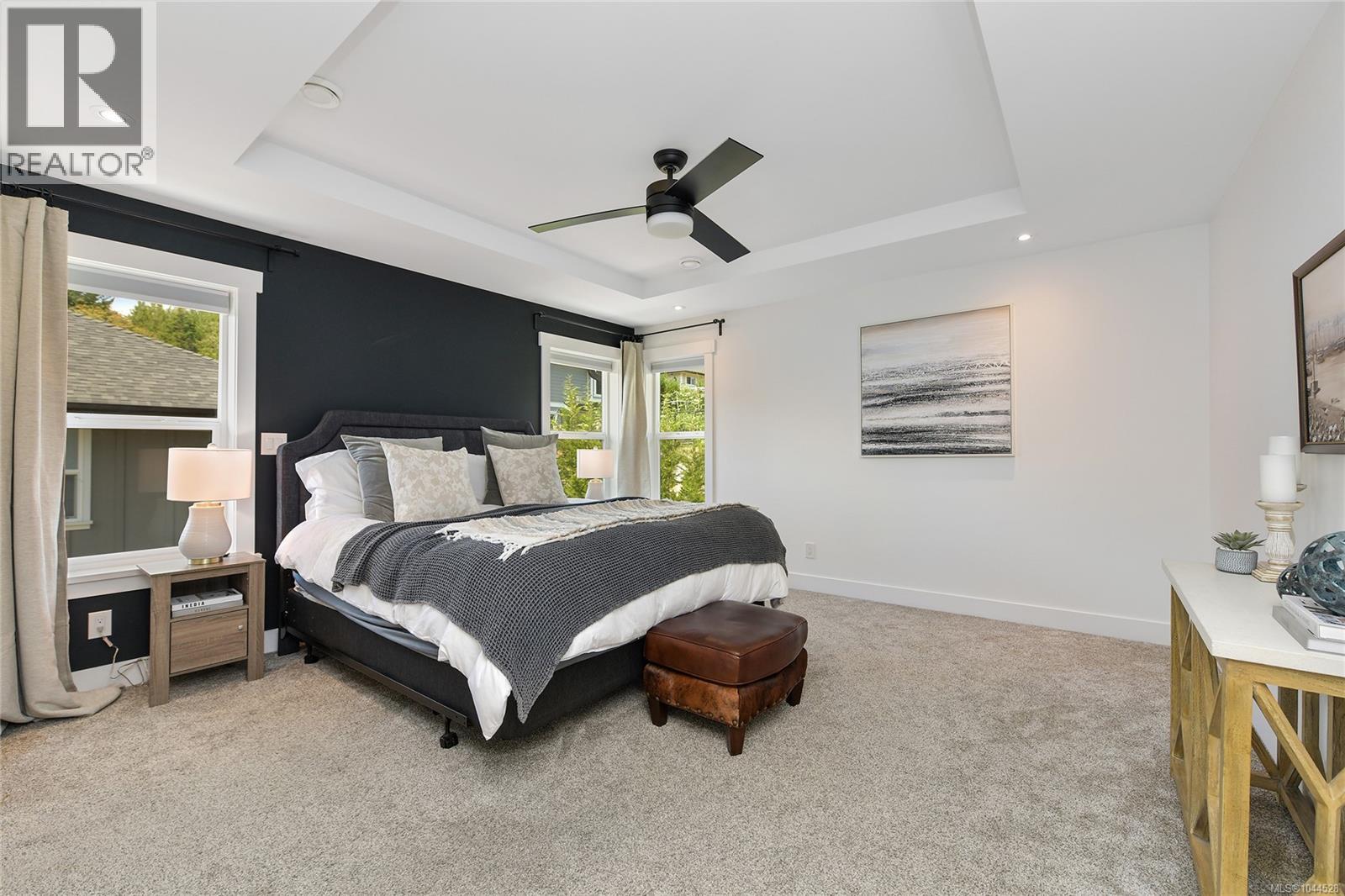1122 Golden Spire Cres - 16
