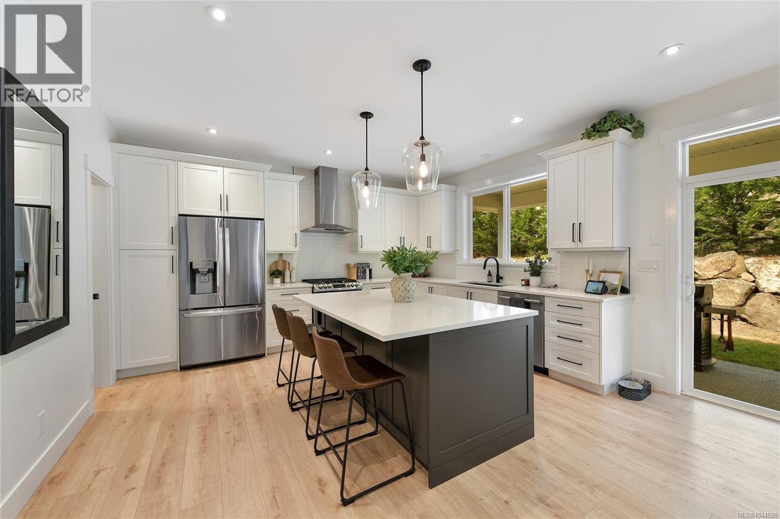 1122 Golden Spire Cres - 9