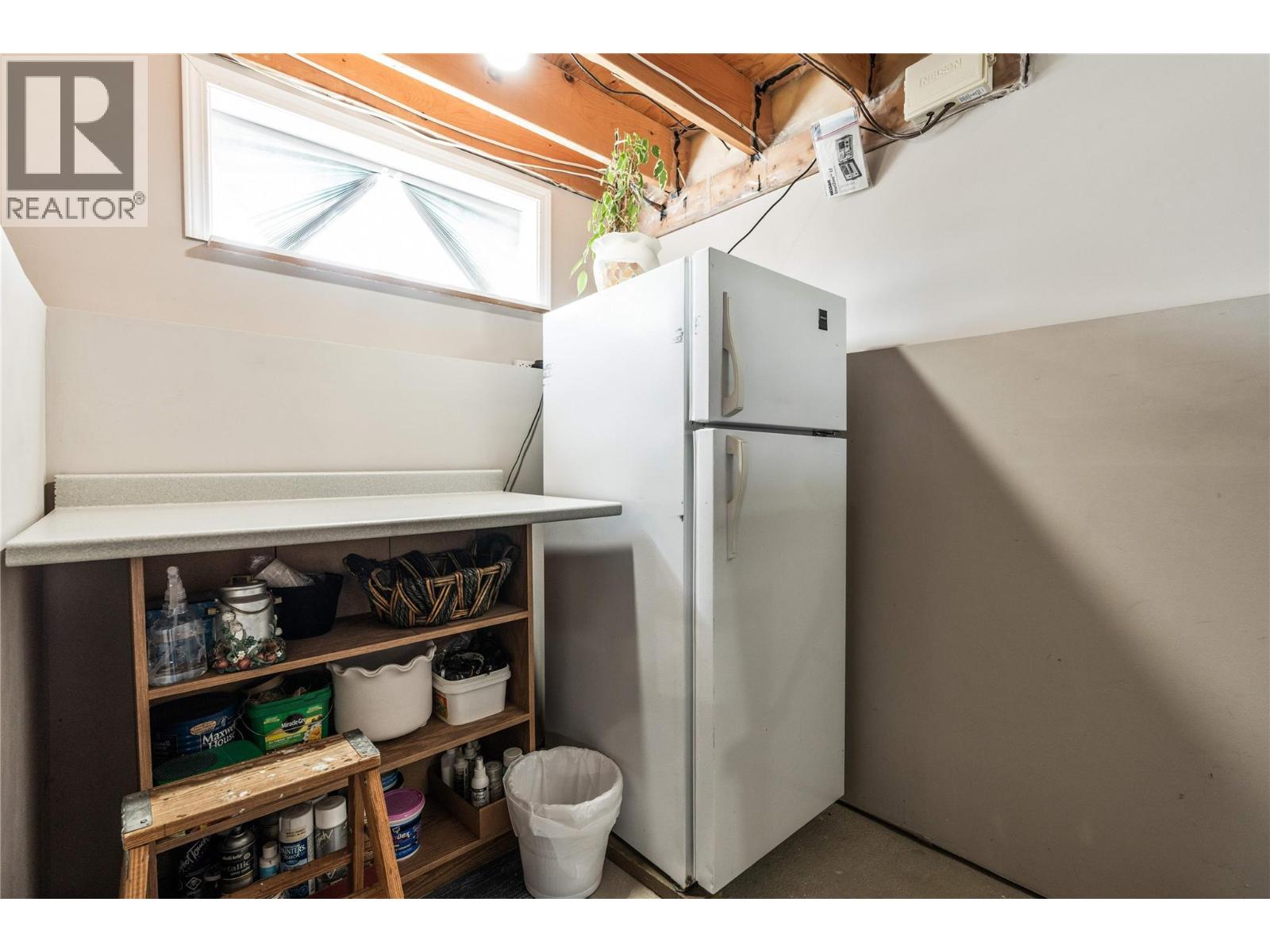 2302 Maundrell Avenue - 38