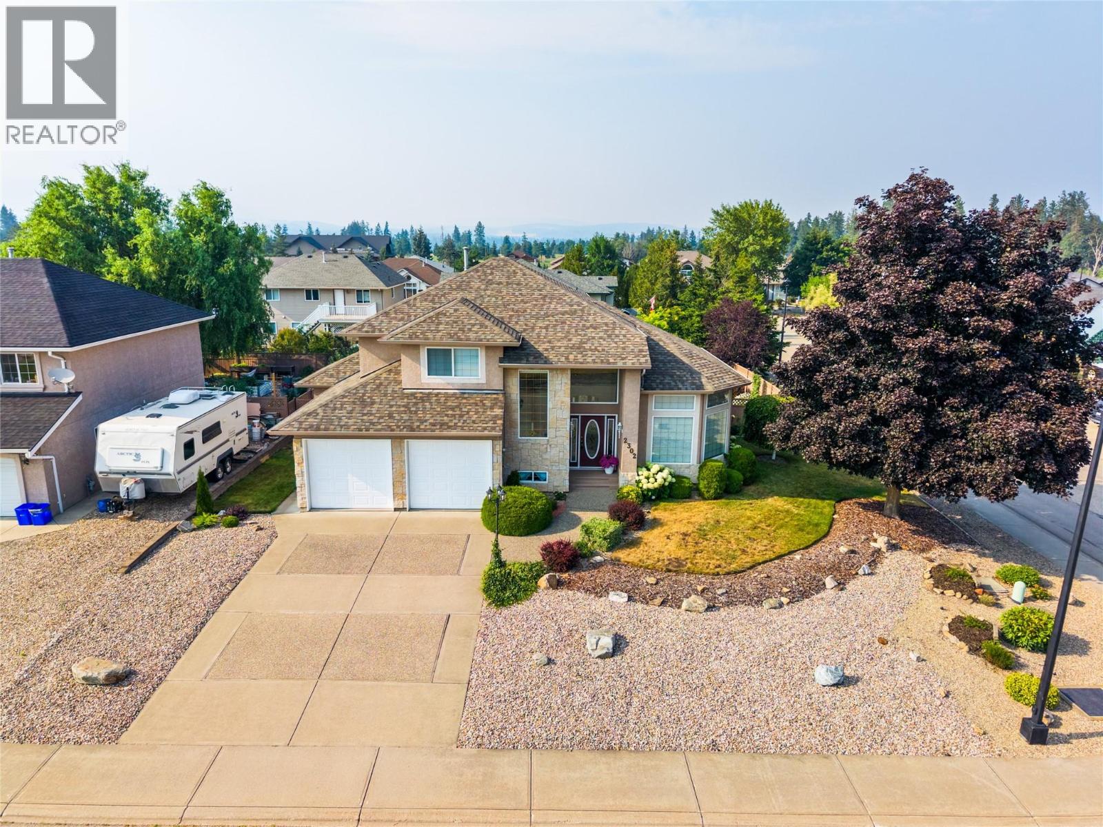2302 Maundrell Avenue - 56
