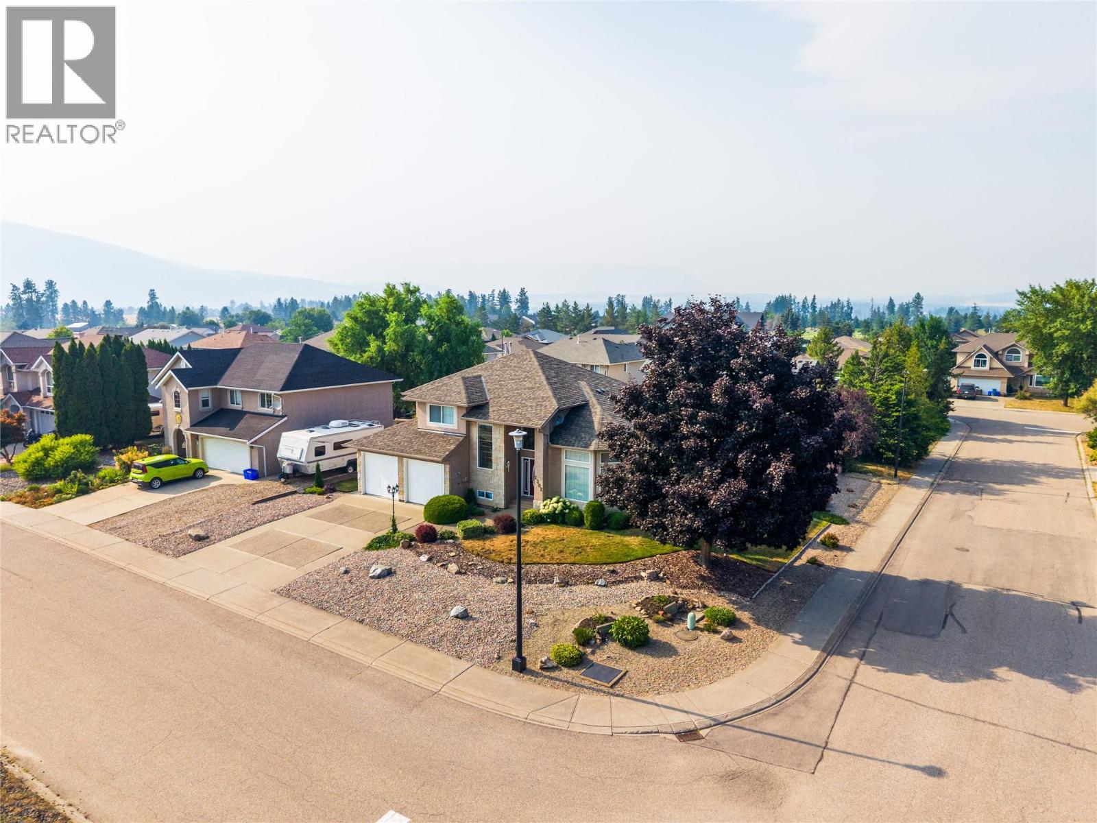 2302 Maundrell Avenue - 57