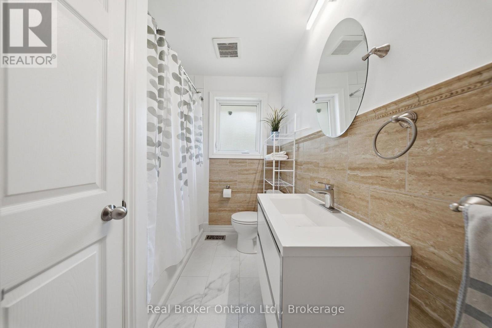 80 JACKSON AVENUE - 15