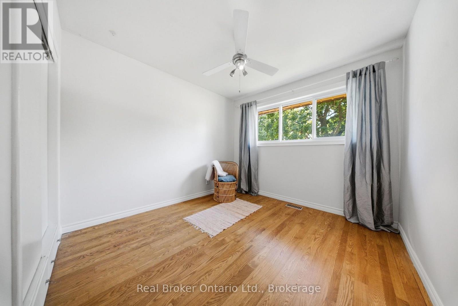 80 JACKSON AVENUE - 17