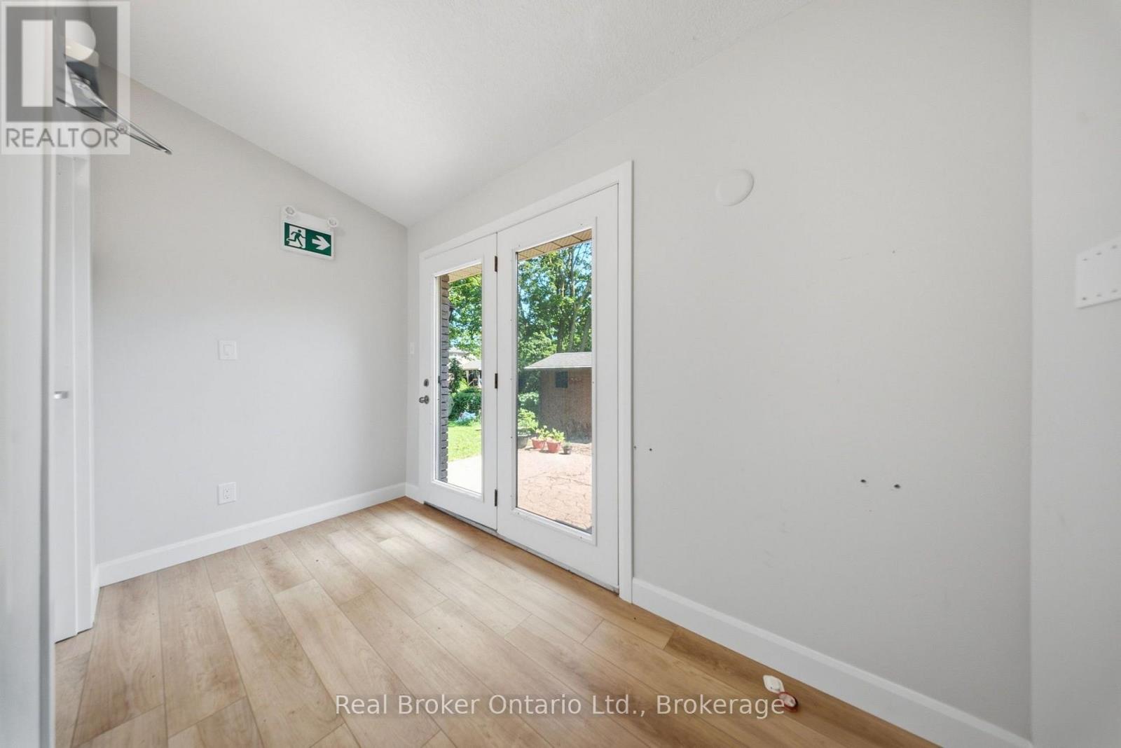 80 JACKSON AVENUE - 19