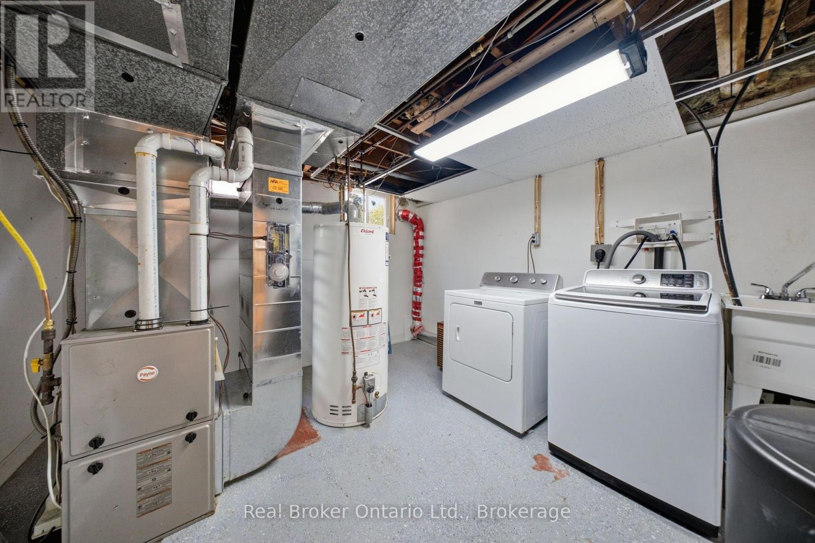 80 JACKSON AVENUE - 30
