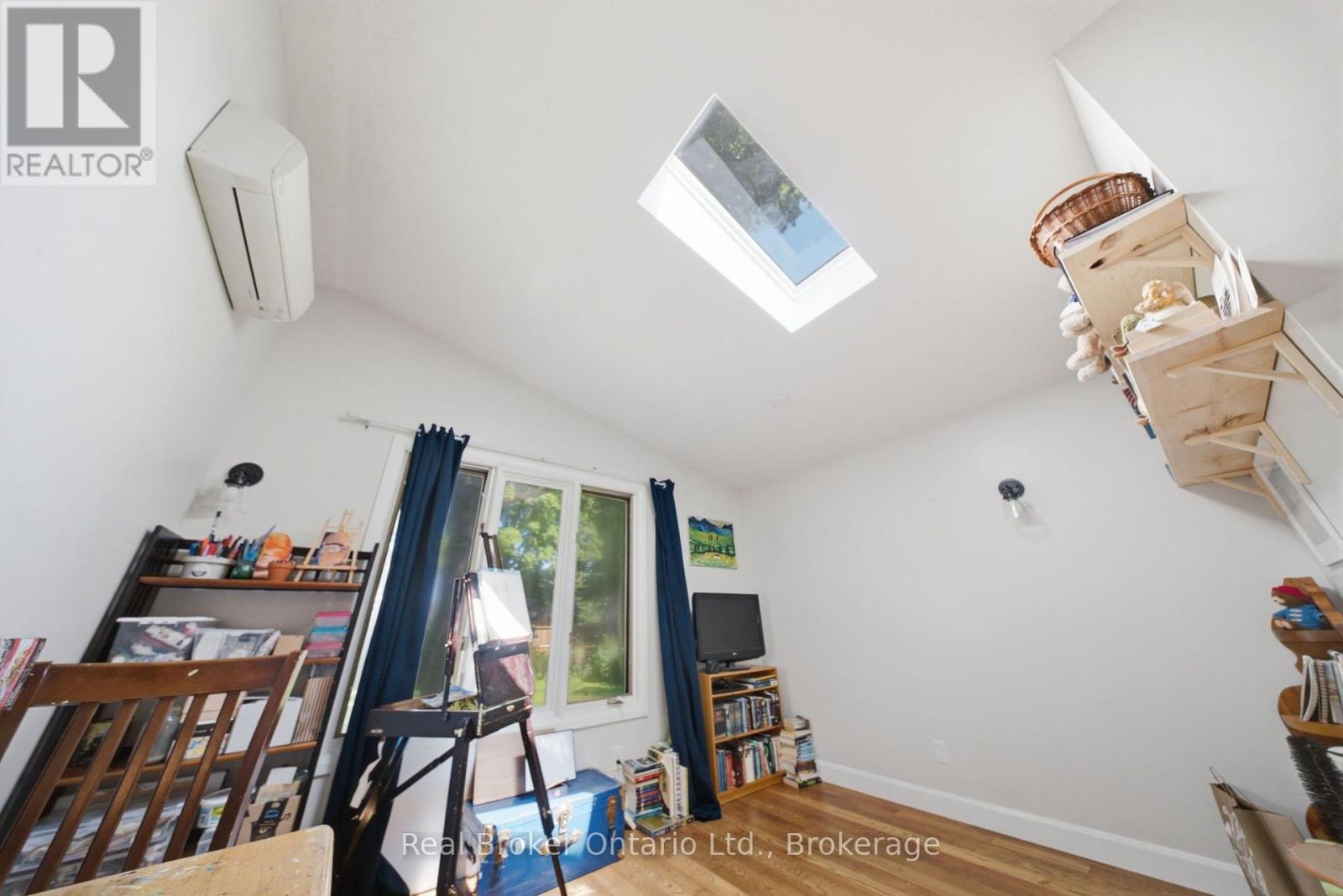 80 JACKSON AVENUE - 40