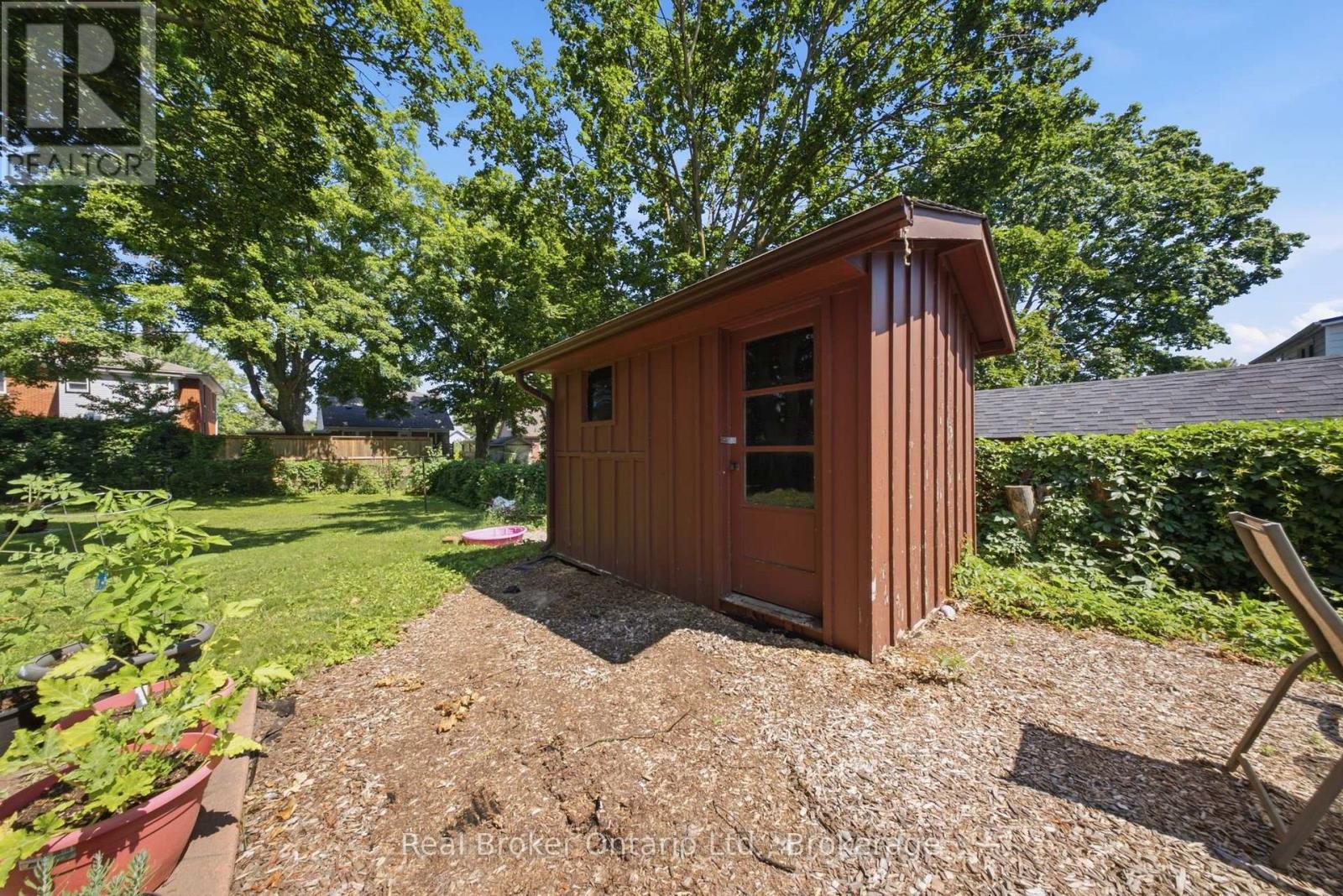 80 JACKSON AVENUE - 43