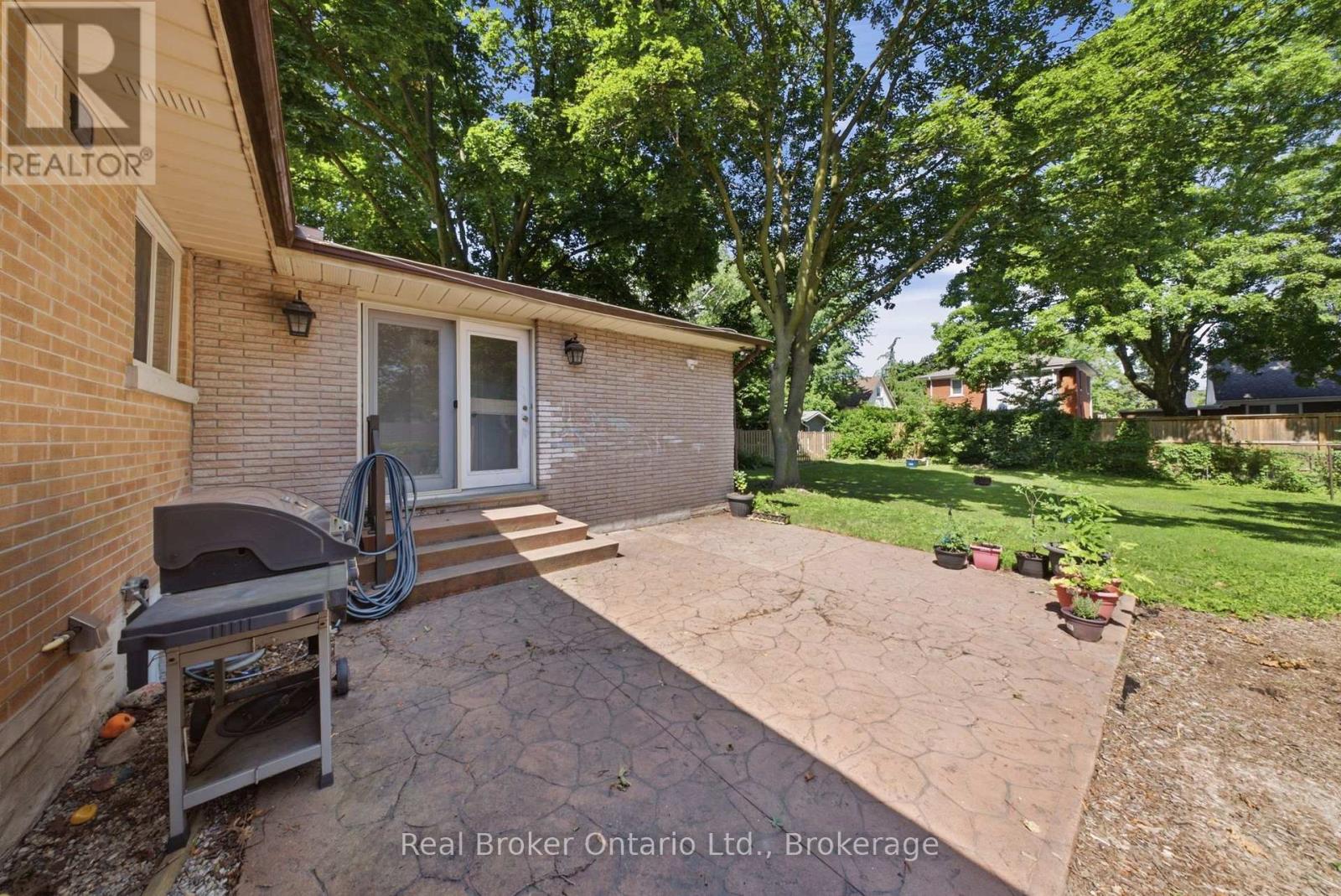 80 JACKSON AVENUE - 47