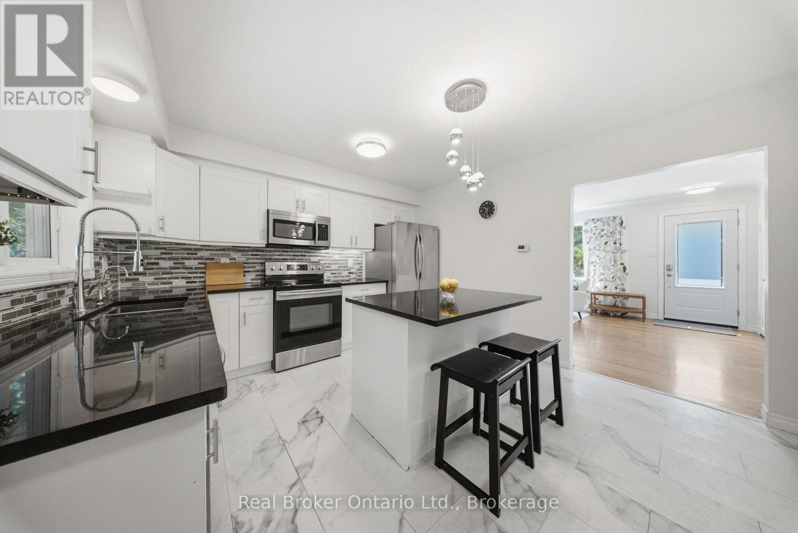 80 JACKSON AVENUE - 7