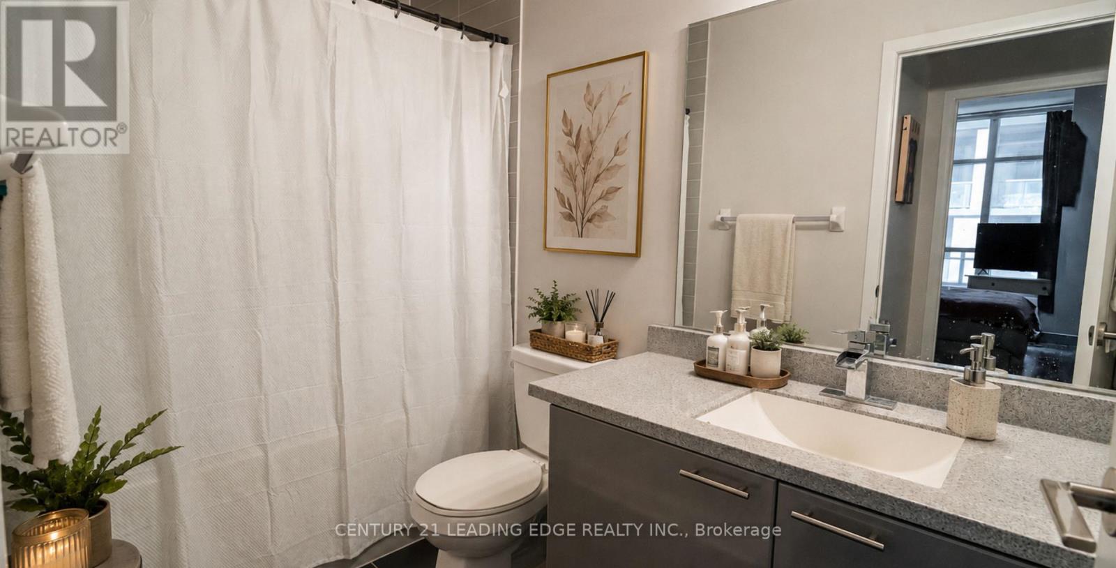 #517 15 BRUYERES MEWS - 20