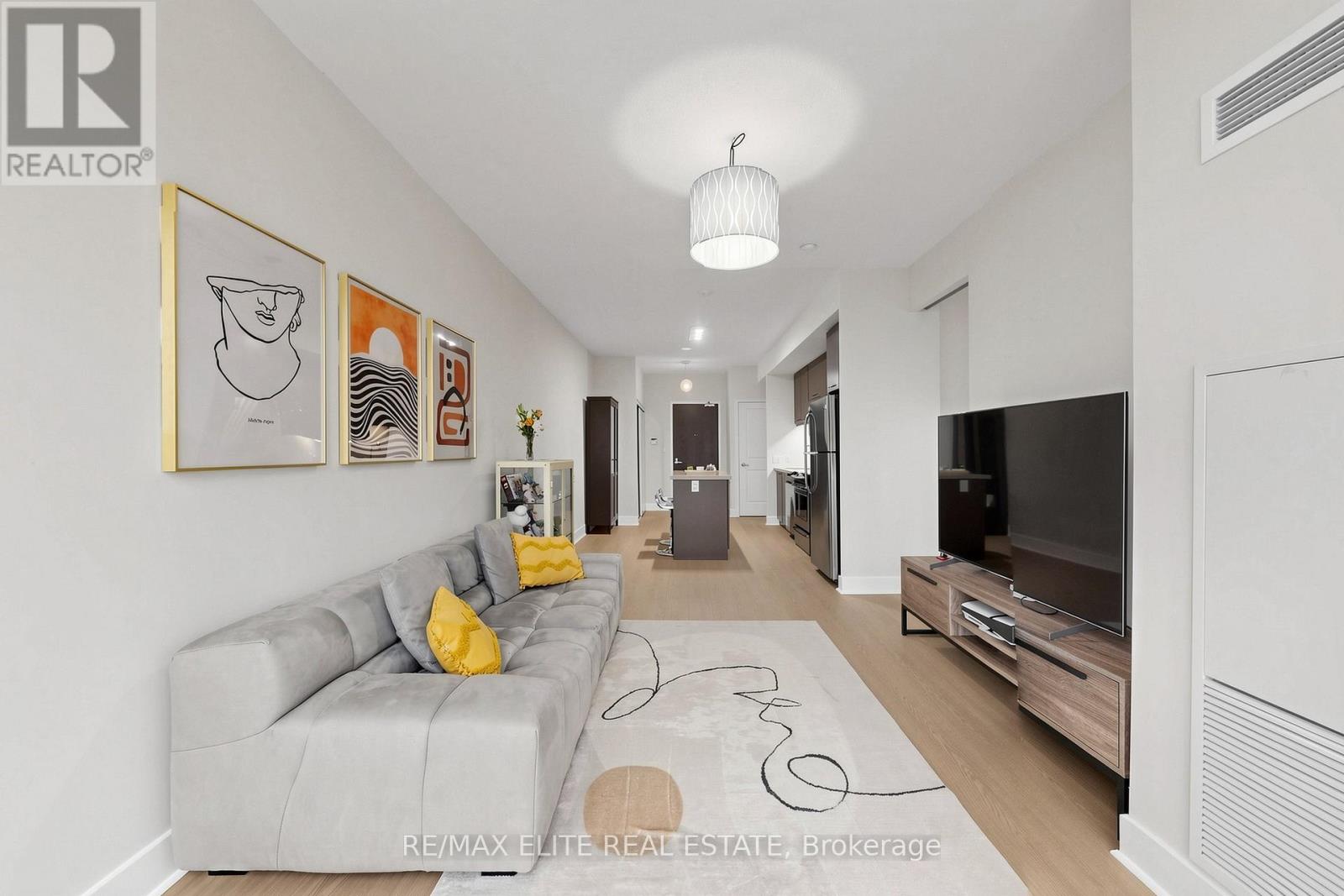 #1309 26 NORTON AVENUE - 12