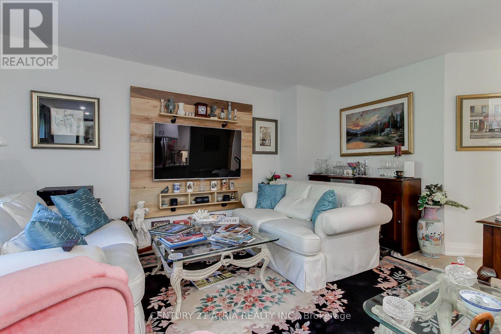 27 ANDERSON PLACE - 12