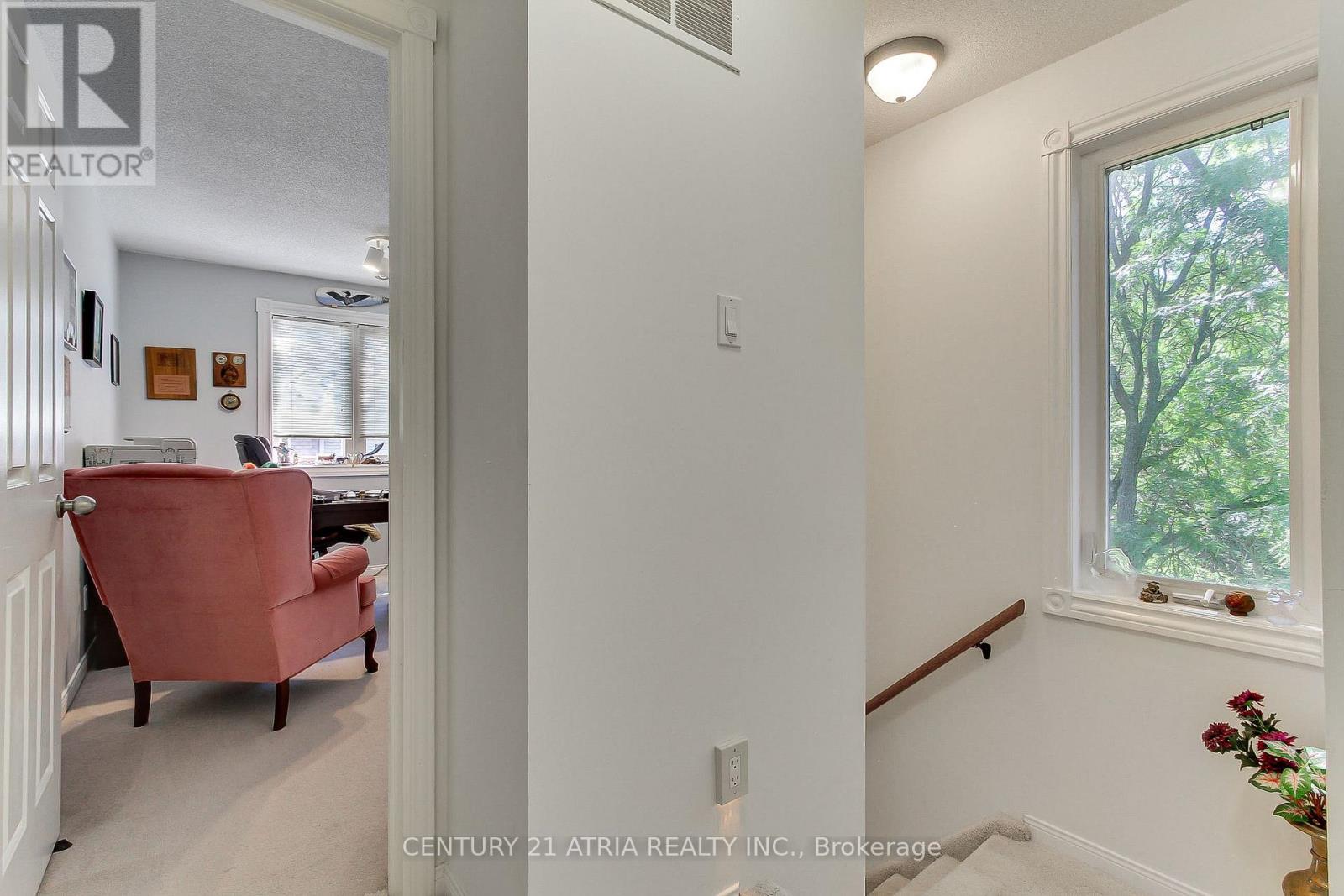27 ANDERSON PLACE - 19