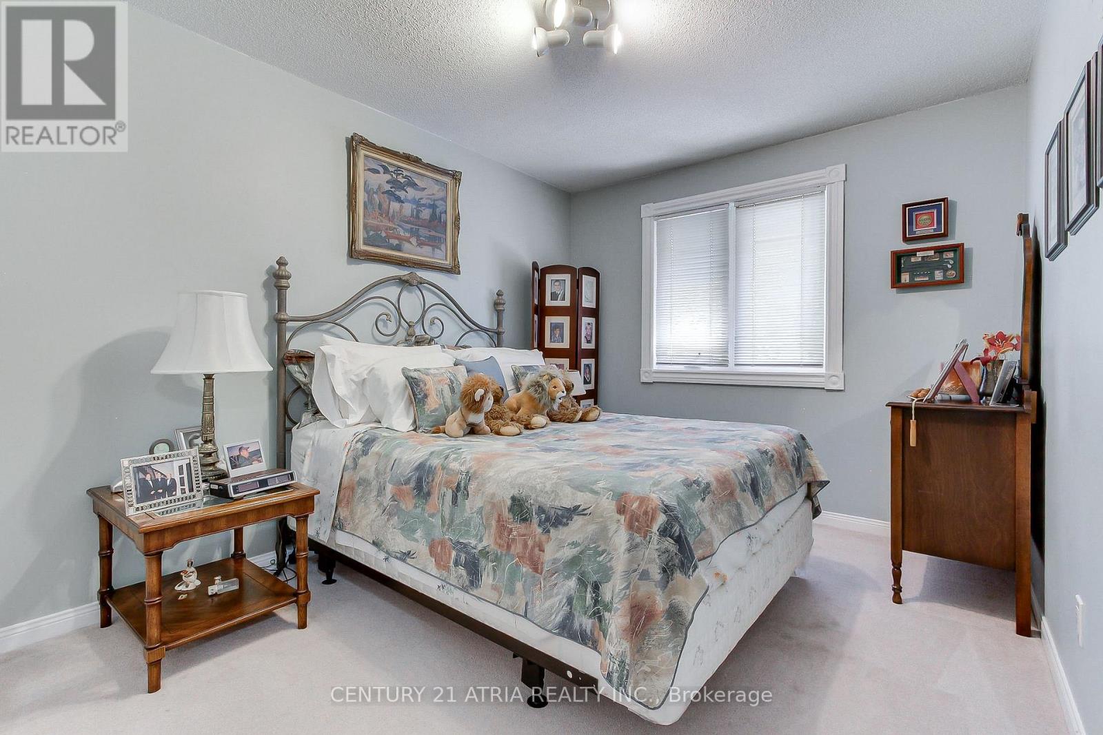 27 ANDERSON PLACE - 28