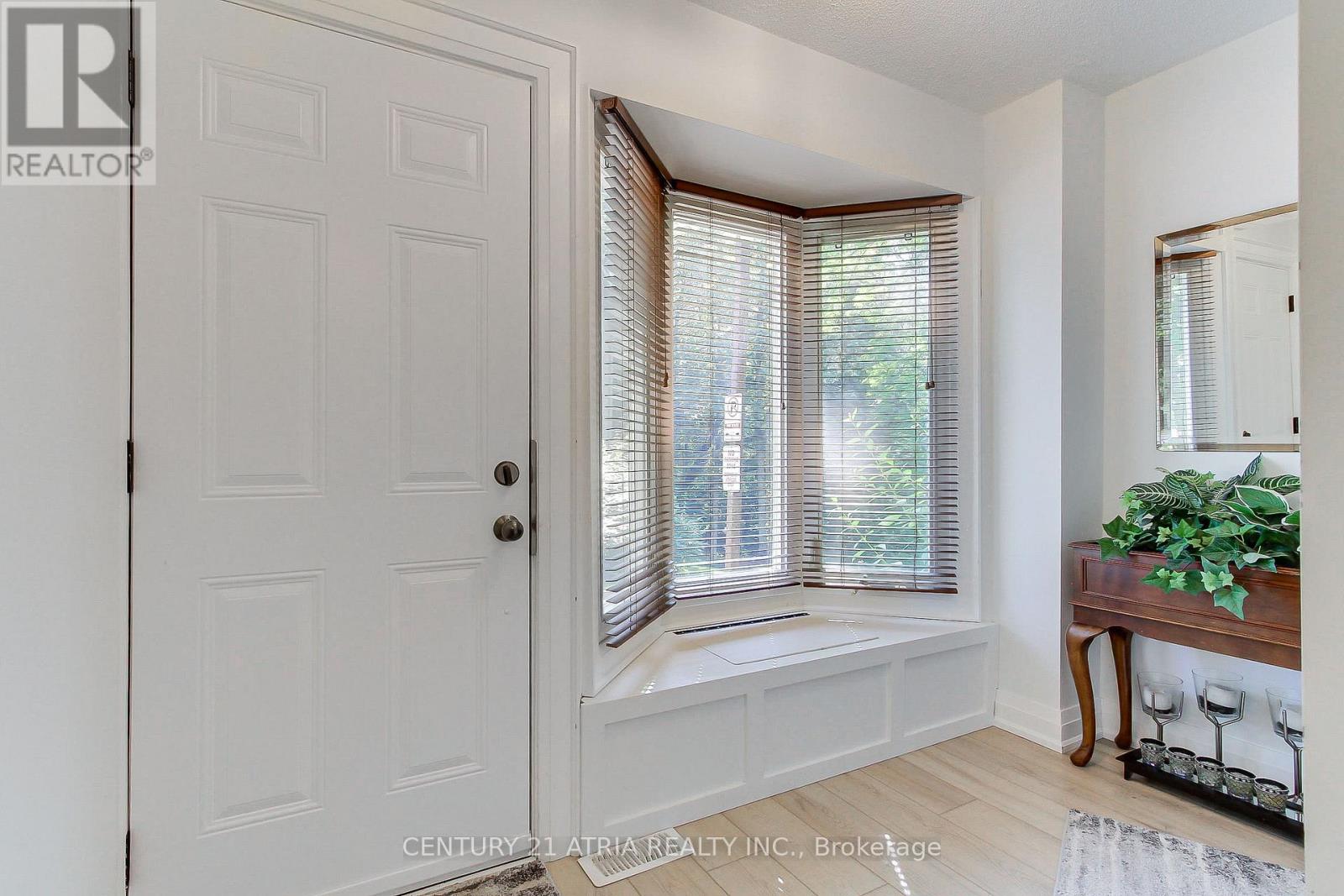 27 ANDERSON PLACE - 4