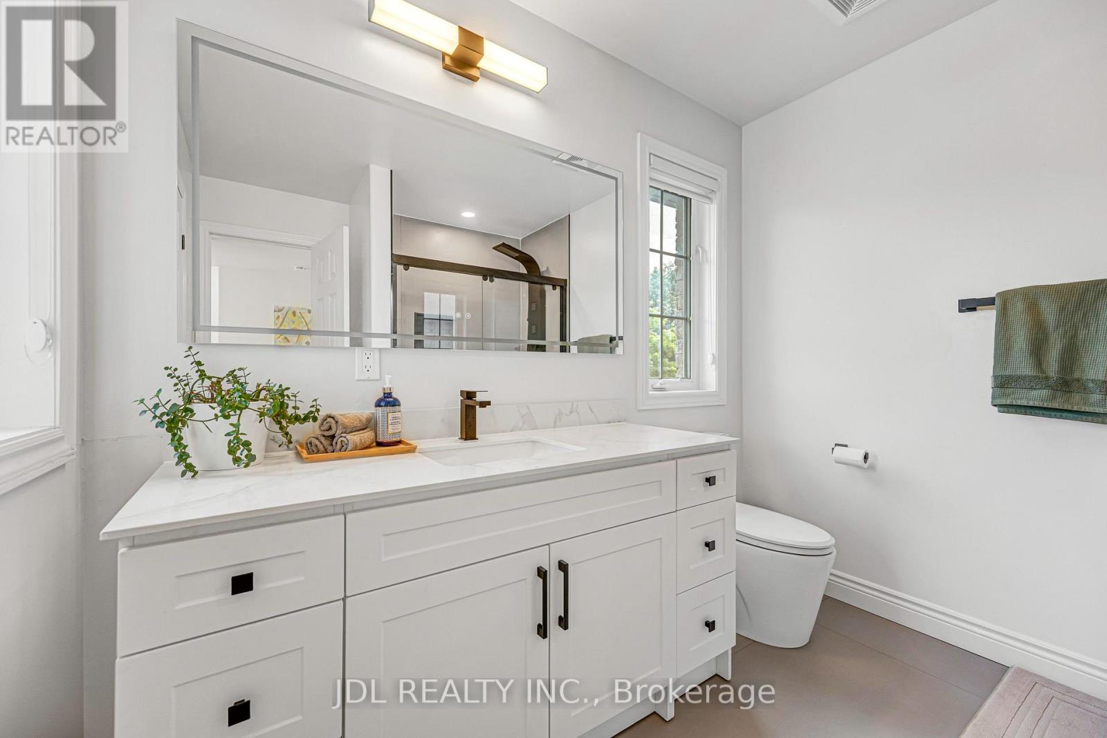 69 SUMMERSET DRIVE - 24
