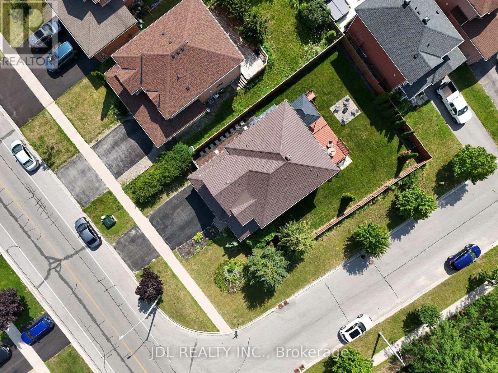 69 SUMMERSET DRIVE - 31