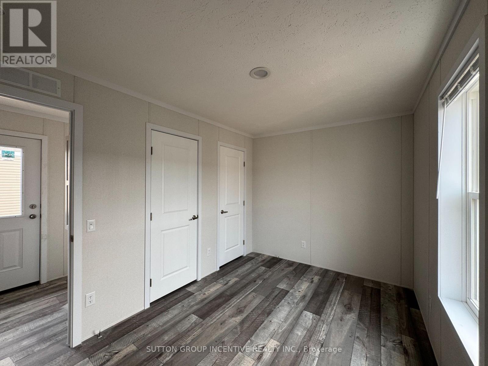 182 REMI CRESCENT - Image 9