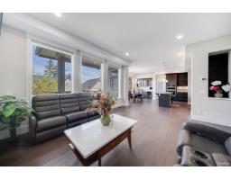 2862 Helc Place, Surrey, BC V3Z0C6 Photo 9