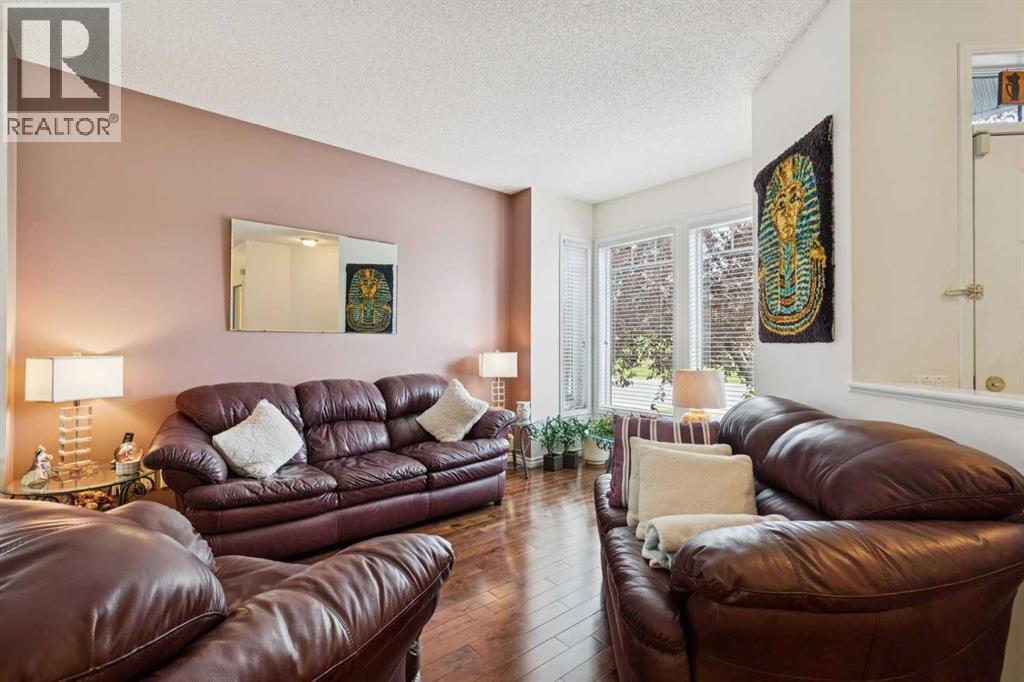 2634 Signal Hill Heights SW, Signal Hill, Calgary photo 4