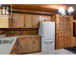 Kitchen - 7248 Indian Rd, Lake Cowichan, BC V0R2G0 Photo 11