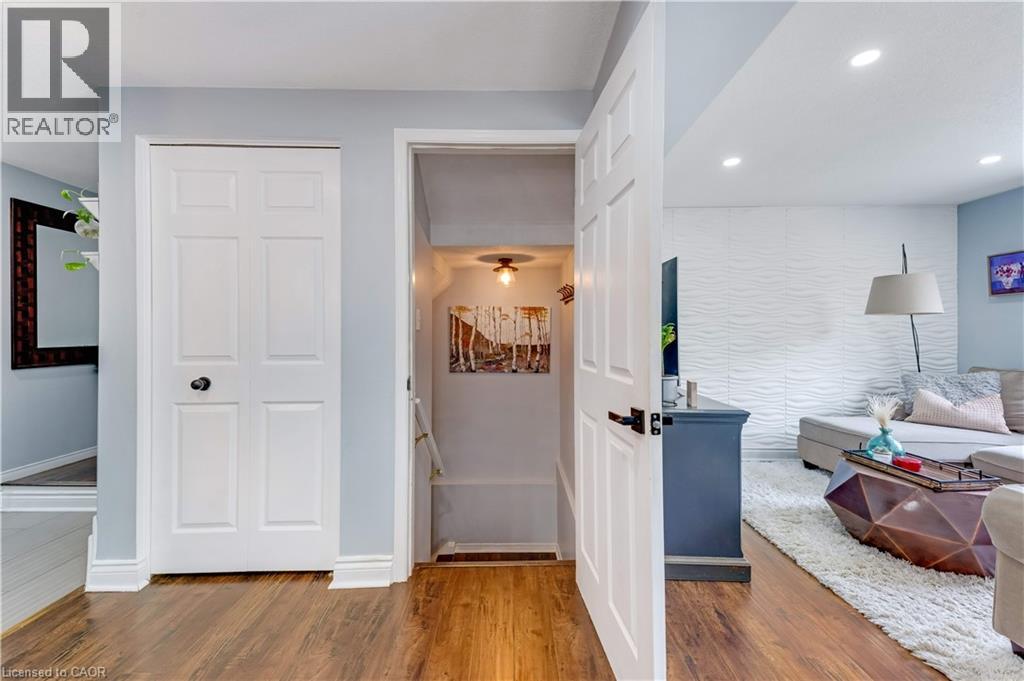 925 COPPER LEAF Crescent - 33