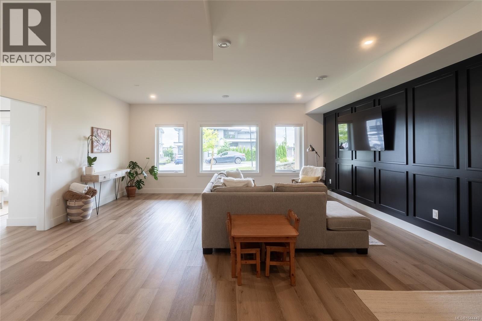 1342 Sandstone Lane - 32
