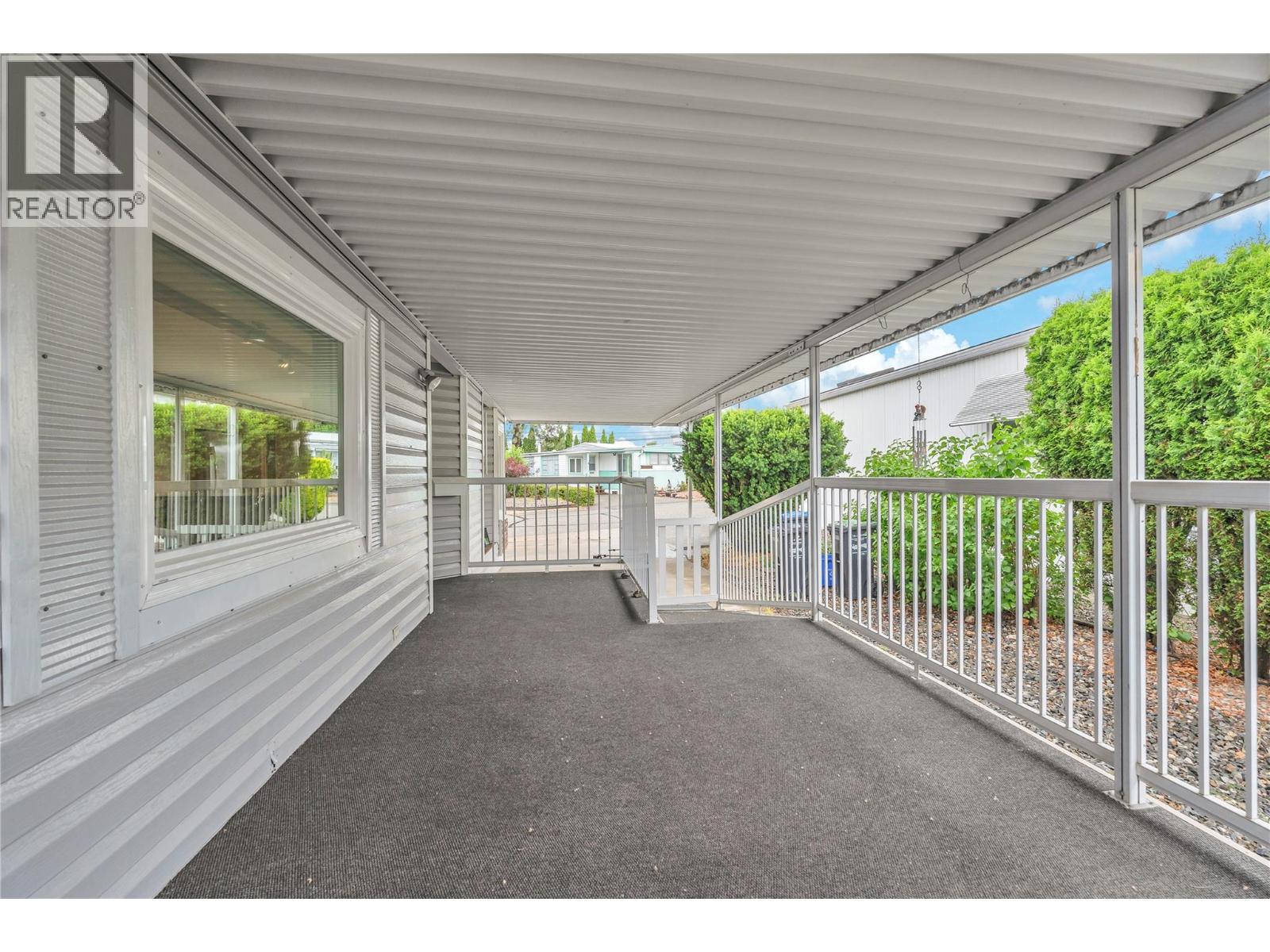 #25 98 Okanagan Avenue E - 14