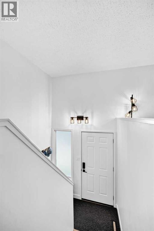 D, 109 Stanley Avenue, Heritage Okotoks, Okotoks photo 3