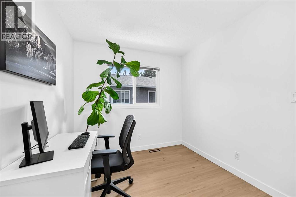 #D 109 Stanley Avenue - Image 19